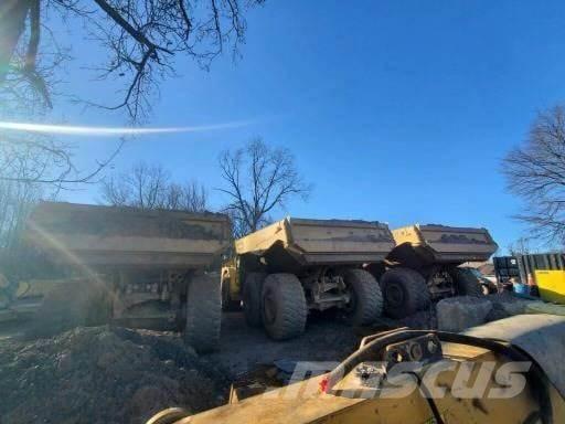 CAT 740GC Шарнирно-сочленённые самосвалы