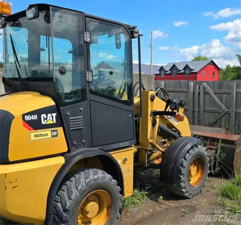 CAT 904H Фронтальные погрузчики