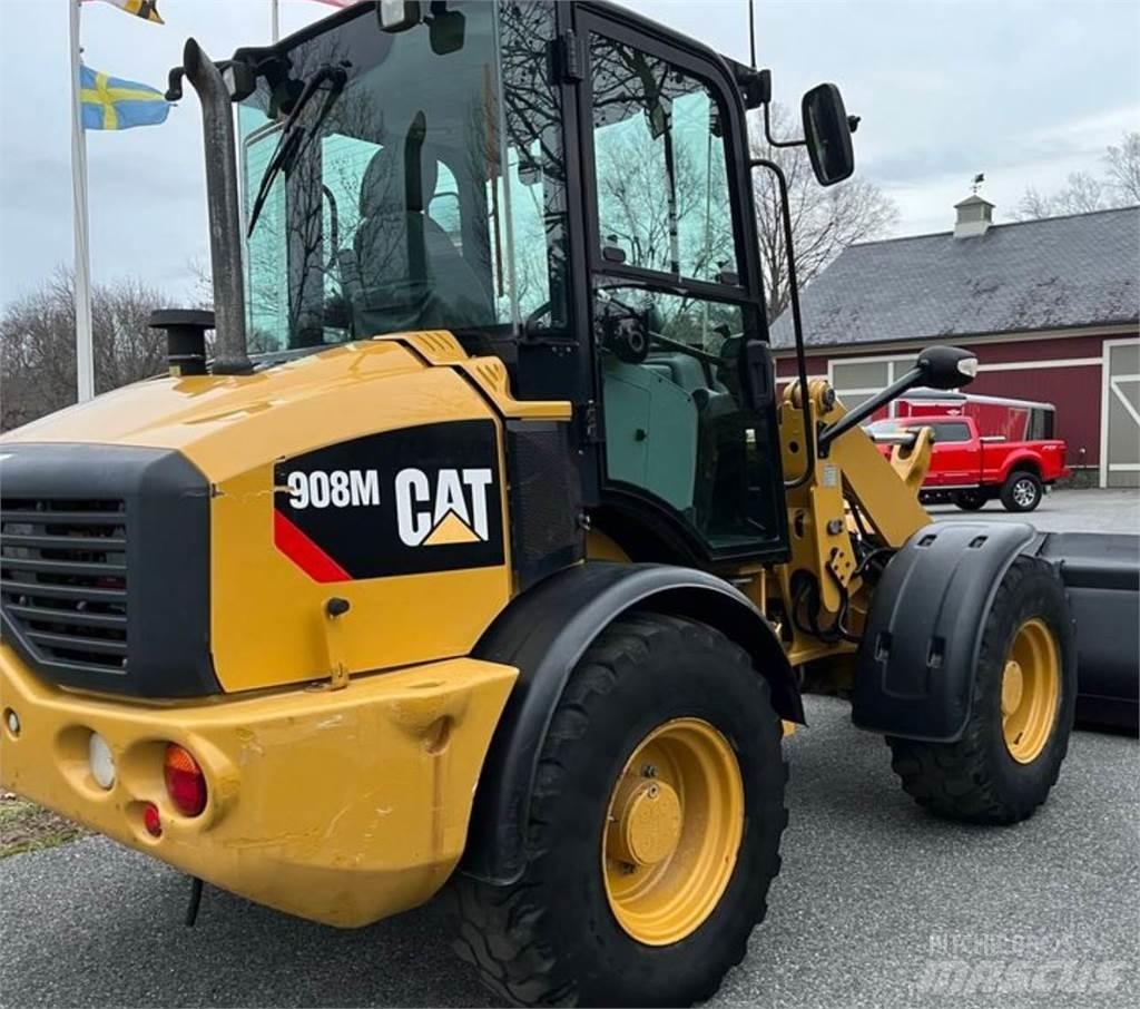 CAT 908M Фронтальные погрузчики