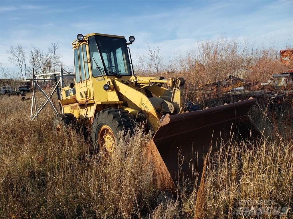 CAT 916 Фронтальные погрузчики