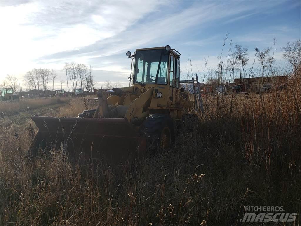 CAT 916 Фронтальные погрузчики