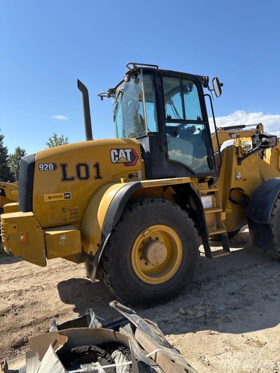 CAT 920 Фронтальные погрузчики