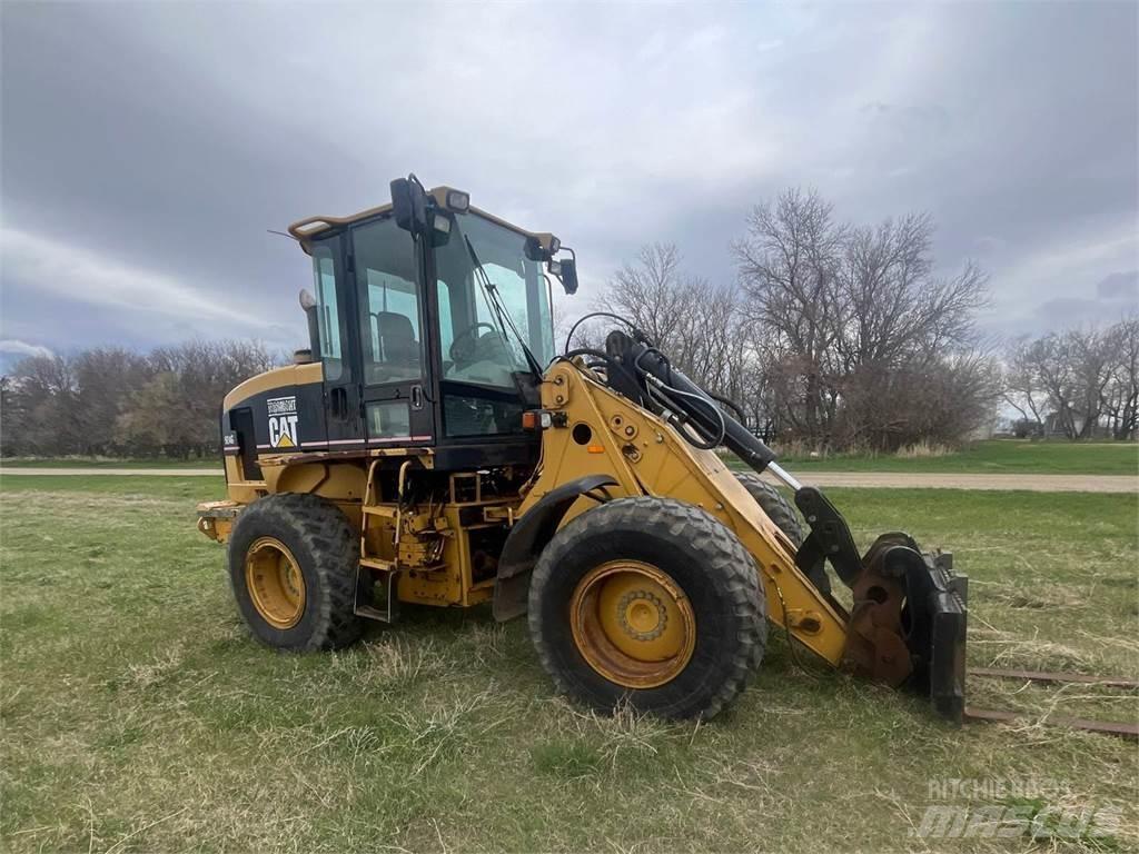 CAT 924G Фронтальные погрузчики