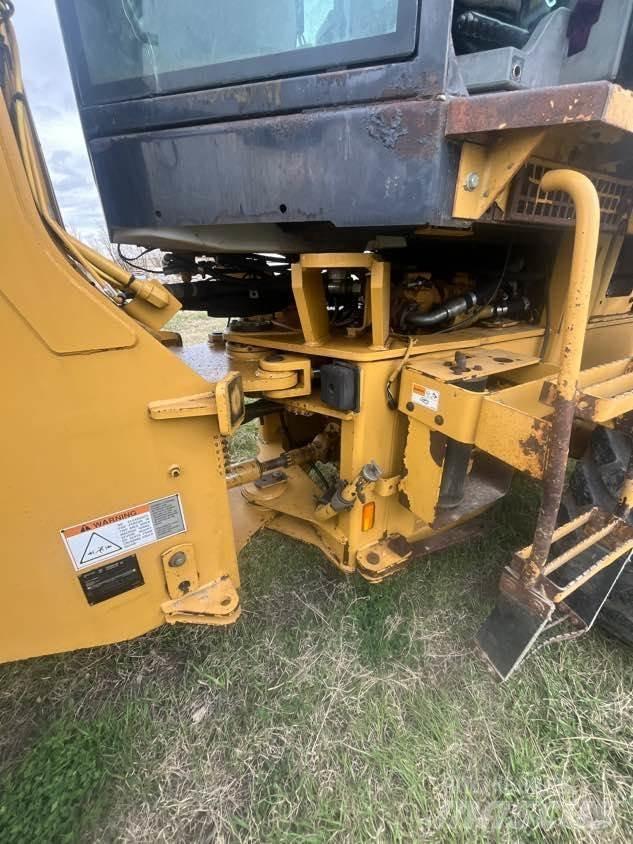 CAT 924G Фронтальные погрузчики