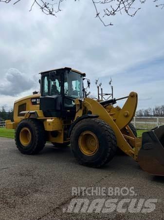 CAT 926M Фронтальные погрузчики