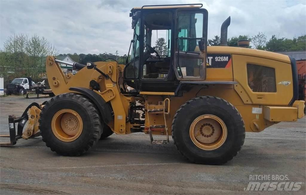 CAT 926M Фронтальные погрузчики