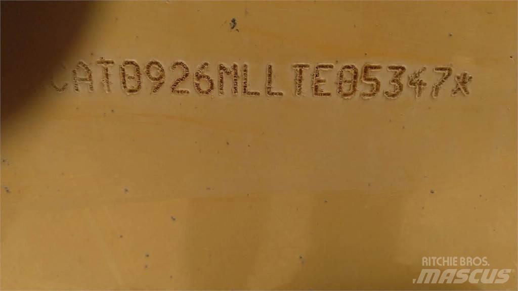 CAT 926M Фронтальные погрузчики