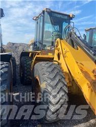 CAT 930G Фронтальные погрузчики