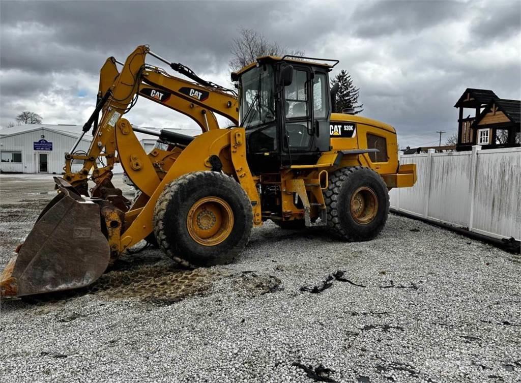 CAT 930K Фронтальные погрузчики
