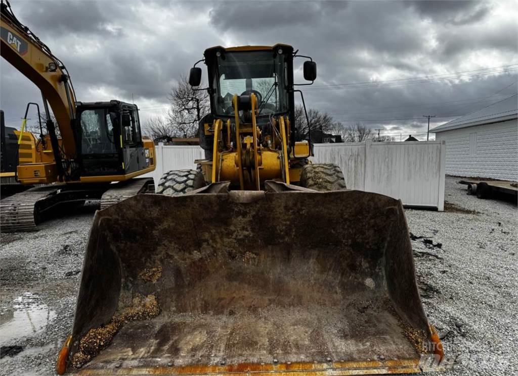 CAT 930K Фронтальные погрузчики