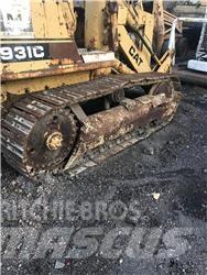 CAT 931C Гусеничные фронтальные погрузчики