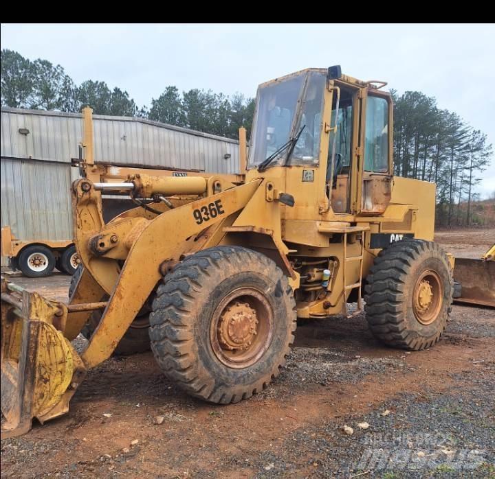 CAT 936E Фронтальные погрузчики