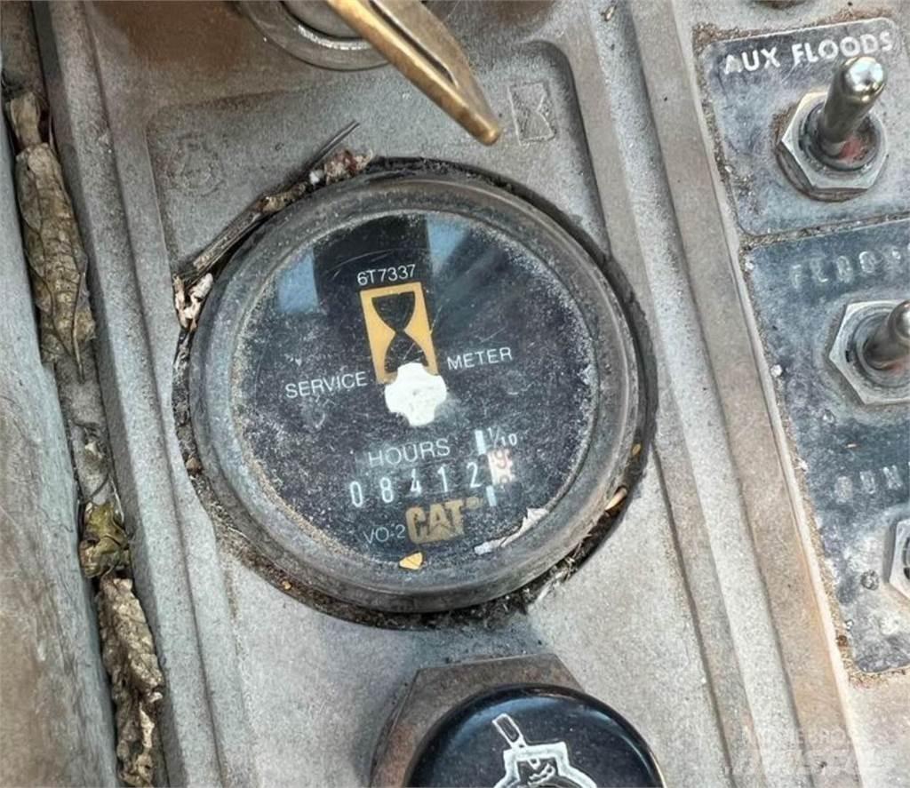 CAT 936F Фронтальные погрузчики
