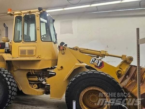 CAT 936F Фронтальные погрузчики