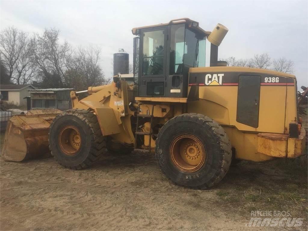 CAT 938G Фронтальные погрузчики
