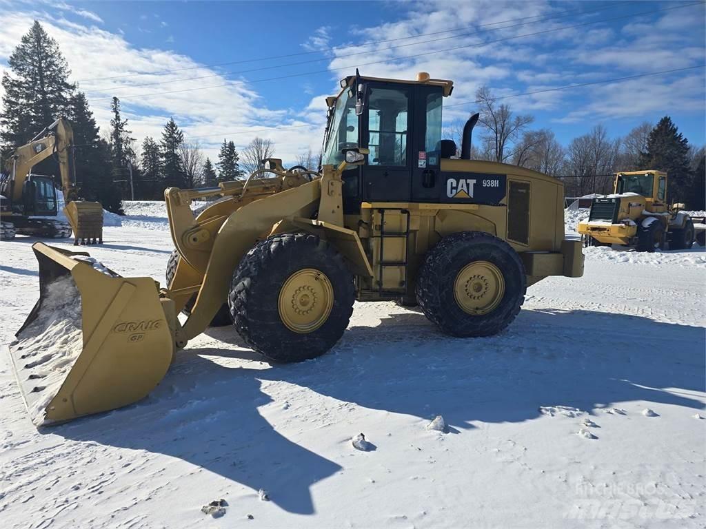 CAT 938H Фронтальные погрузчики