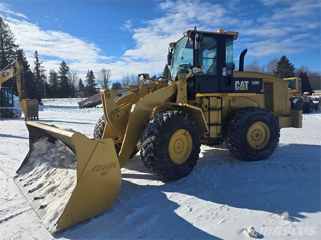 CAT 938H Фронтальные погрузчики