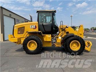 CAT 938M Фронтальные погрузчики