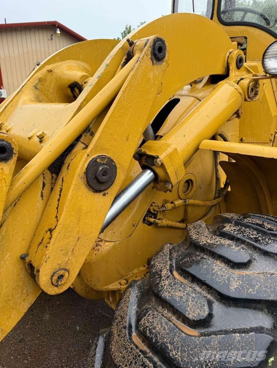 CAT 950 Фронтальные погрузчики
