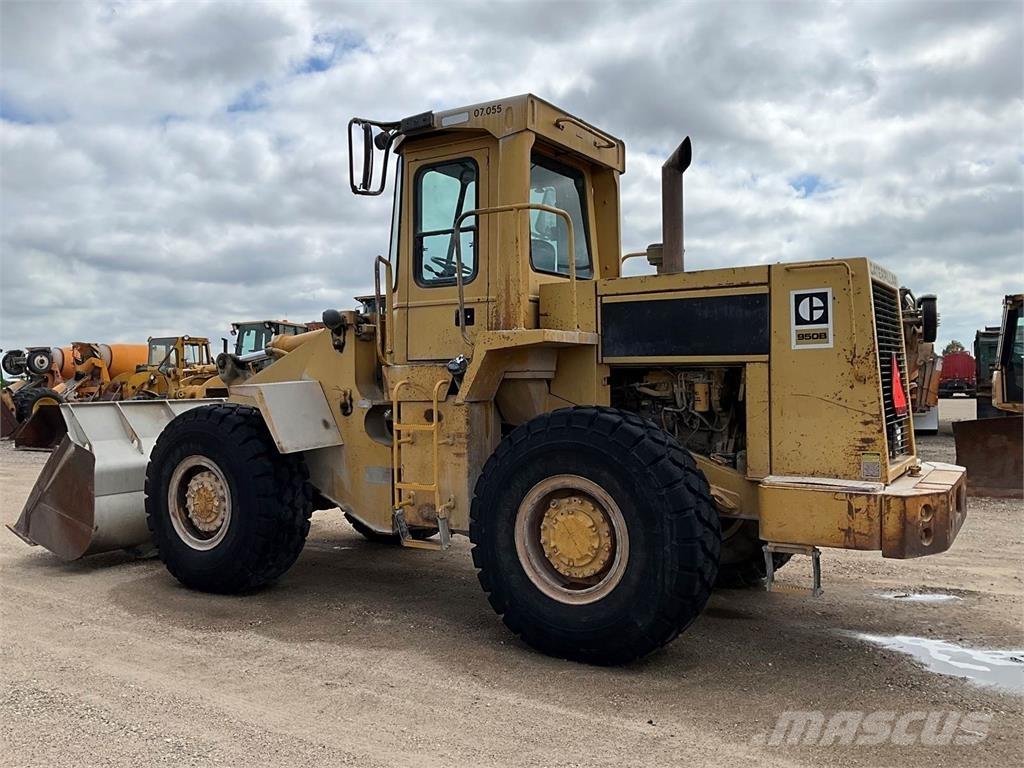 CAT 950B Фронтальные погрузчики