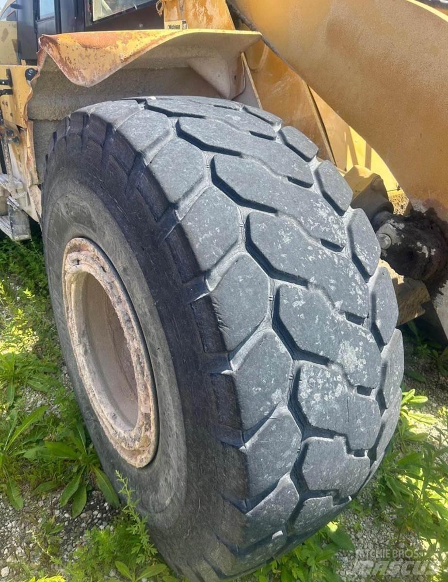 CAT 950G Фронтальные погрузчики