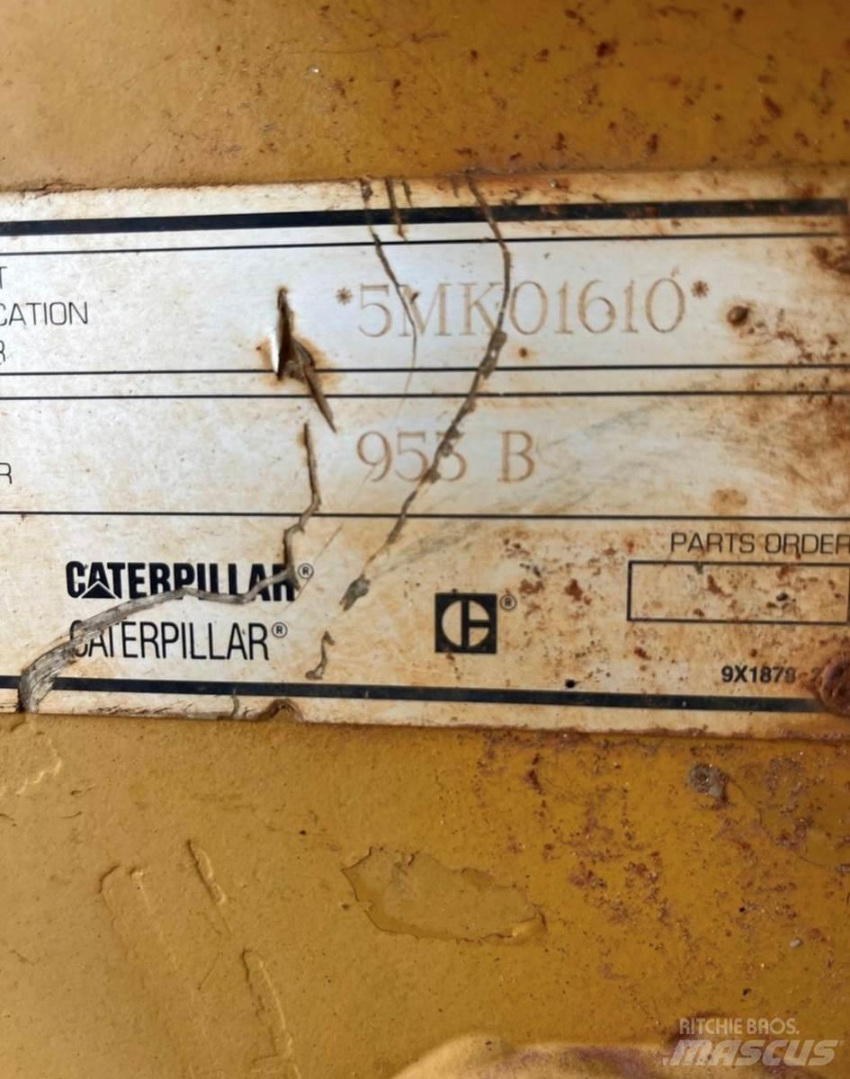 CAT 953B Гусеничные фронтальные погрузчики