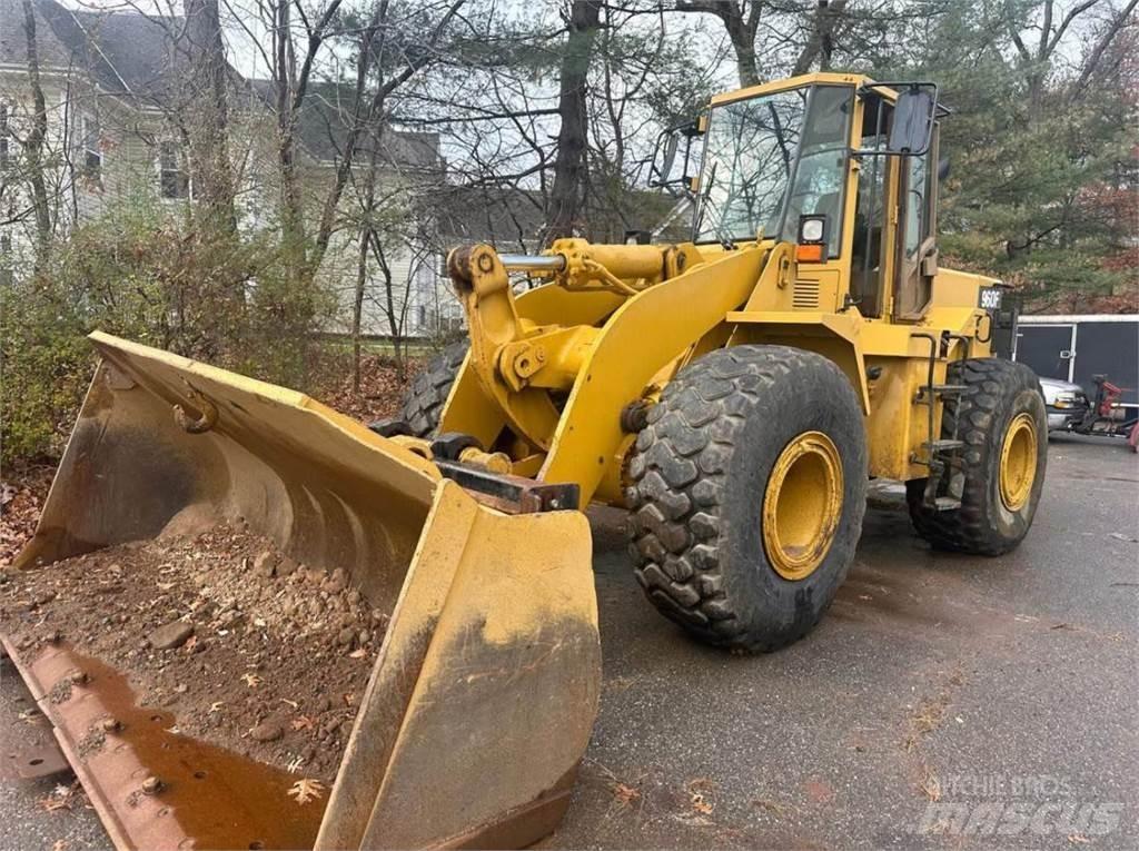 CAT 960F Фронтальные погрузчики