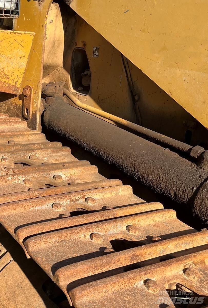CAT 963C Гусеничные фронтальные погрузчики