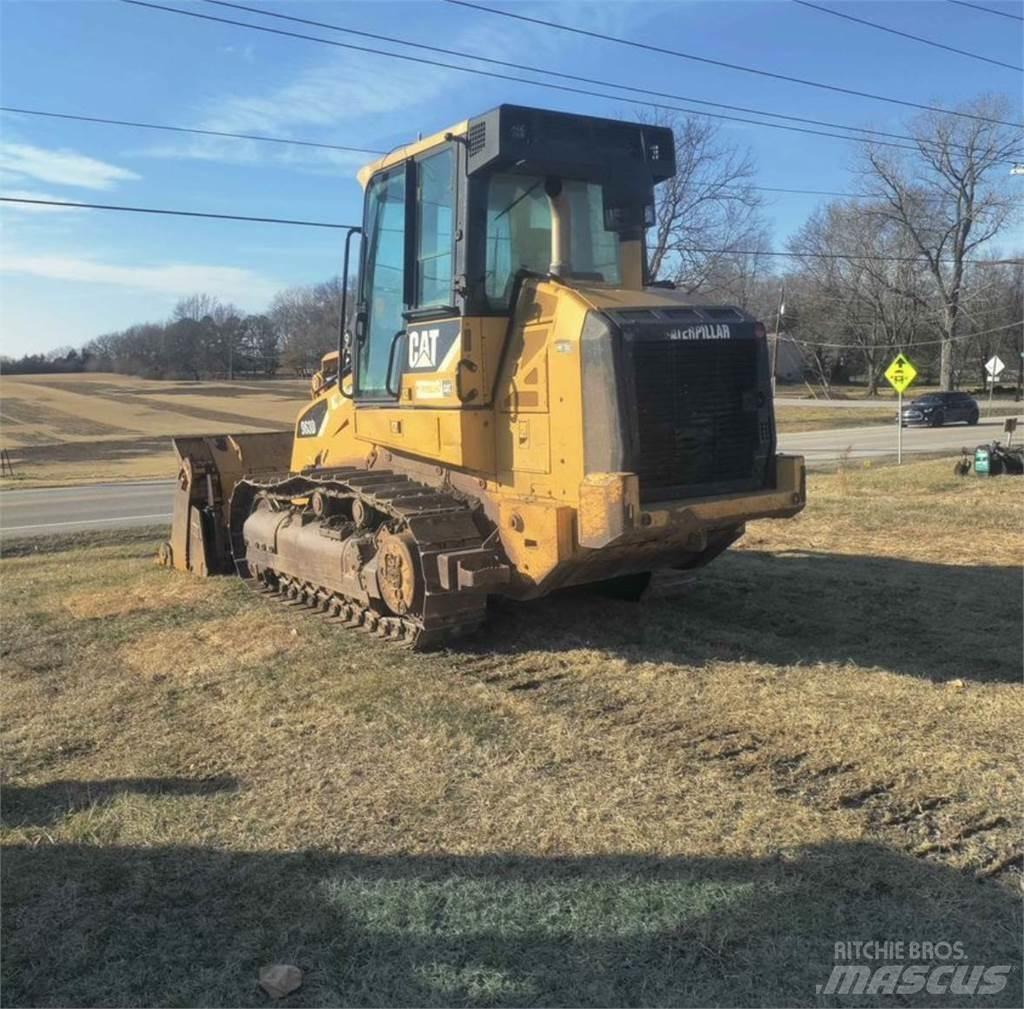 CAT 963D Гусеничные фронтальные погрузчики