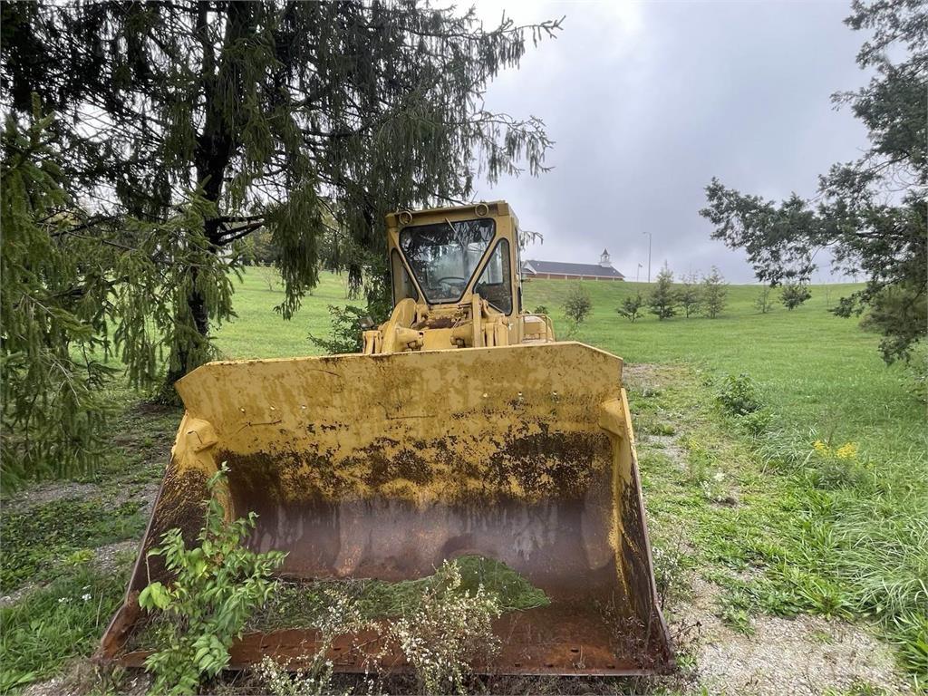 CAT 966 Фронтальные погрузчики