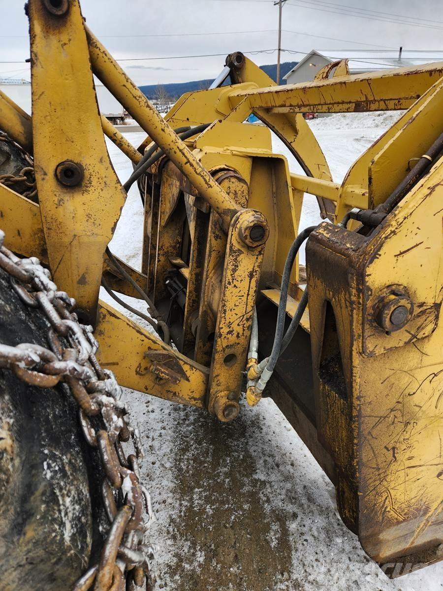 CAT 966C Фронтальные погрузчики