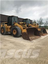CAT 966G Фронтальные погрузчики