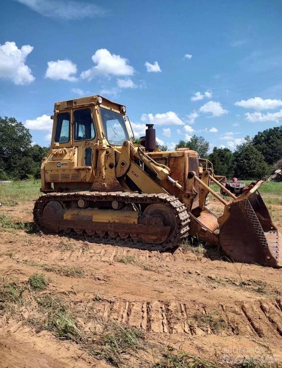 CAT 977L Гусеничные бульдозеры