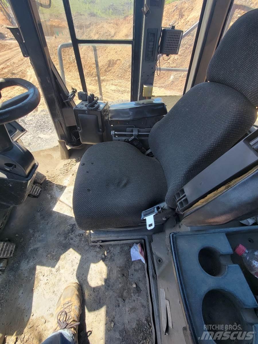 CAT 980G Фронтальные погрузчики