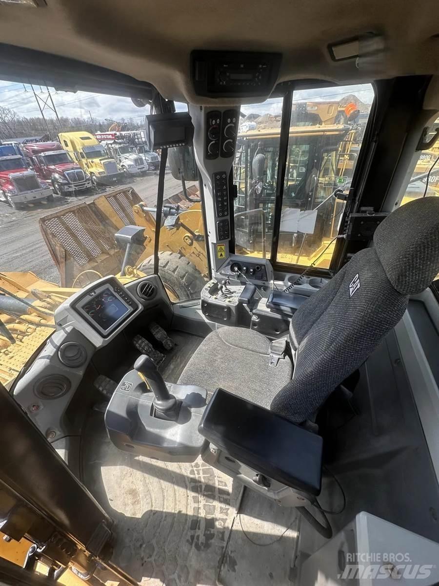 CAT 980K Фронтальные погрузчики
