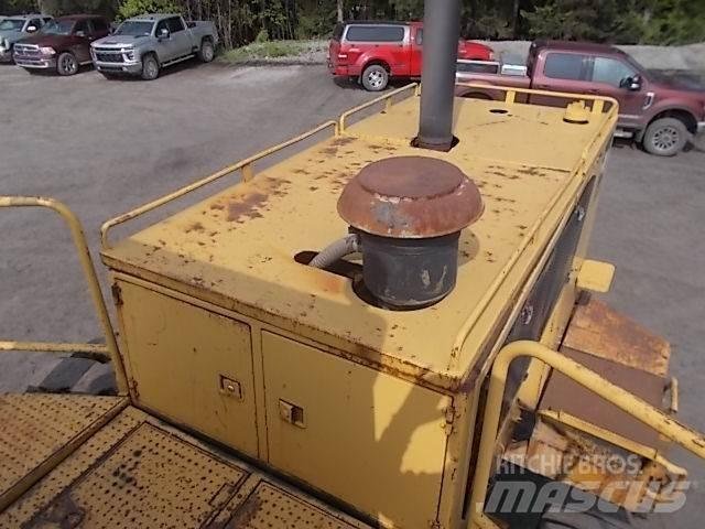 CAT 988B Фронтальные погрузчики