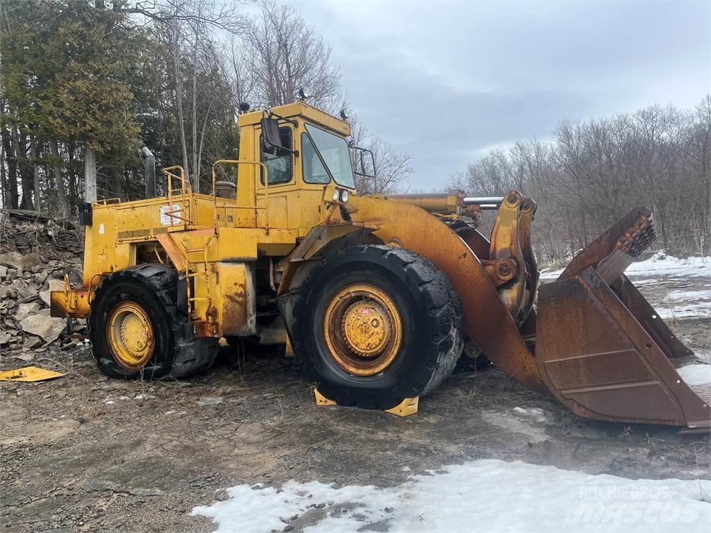 CAT 988B Фронтальные погрузчики