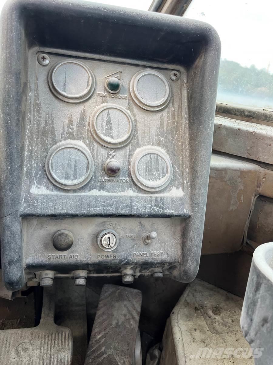 CAT 988B Фронтальные погрузчики