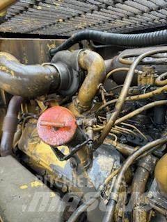 CAT 988F Фронтальные погрузчики