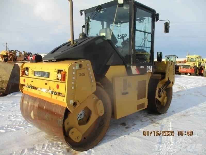 CAT CD54 Пневматические катки