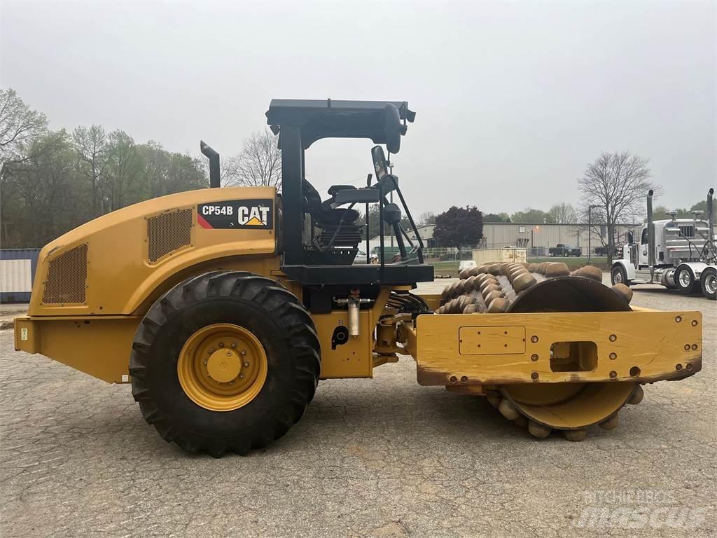 CAT CP54B Грунтовые катки