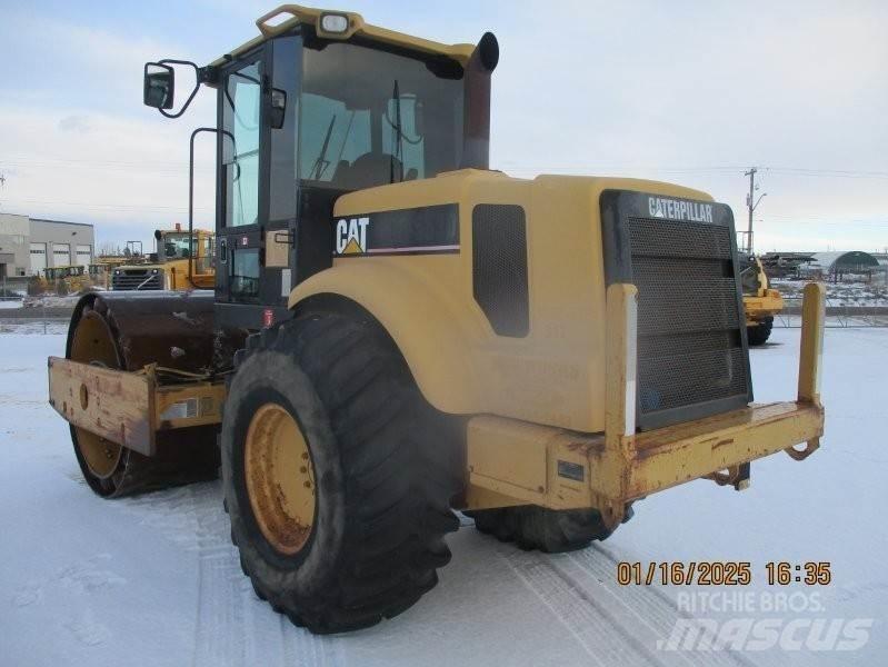 CAT CP563D Прицепные виброкатки