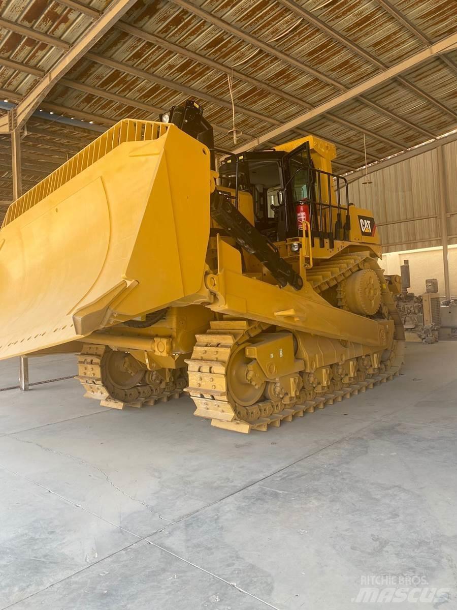 CAT D10T2 Гусеничные бульдозеры