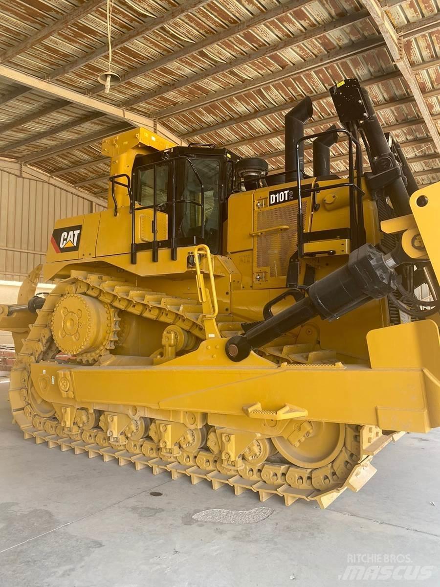 CAT D10T2 Гусеничные бульдозеры