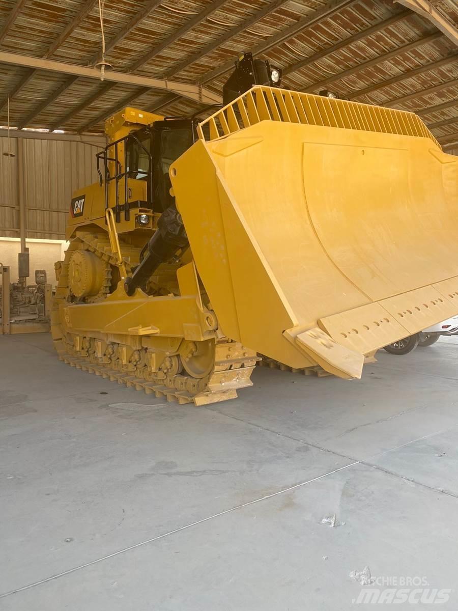 CAT D10T2 Гусеничные бульдозеры