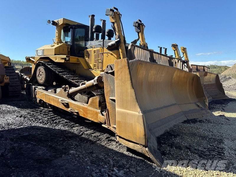 CAT D11T Гусеничные бульдозеры
