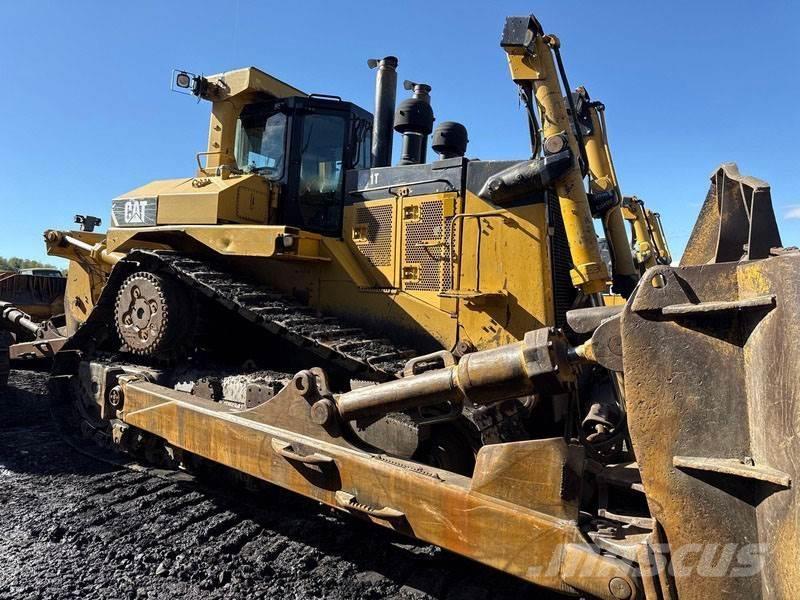 CAT D11T Гусеничные бульдозеры