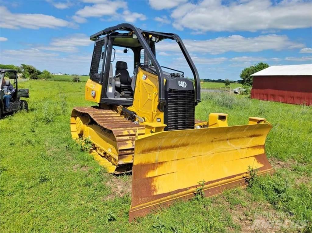 CAT D3 Гусеничные бульдозеры