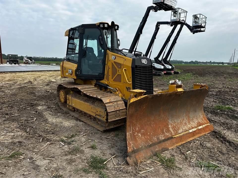 CAT D3 Гусеничные бульдозеры