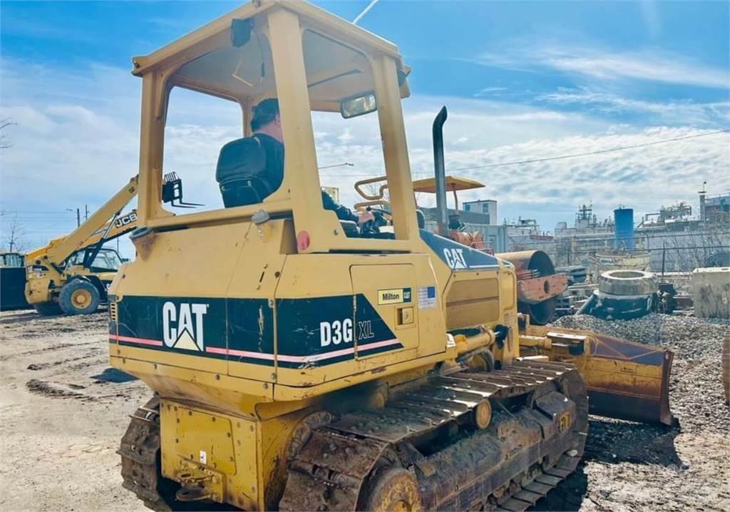 CAT D3G XL Гусеничные бульдозеры